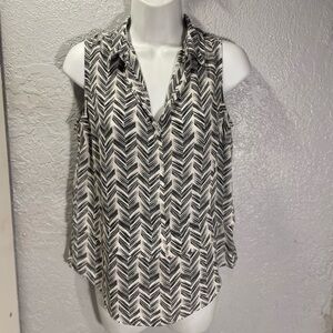Metaphor Black & White Chevron Sleeveless V-Neck Blouse